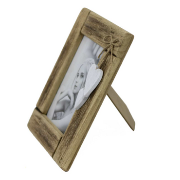 Driftwood Photo Frame with Hanging White Hearts – 4" x 6"