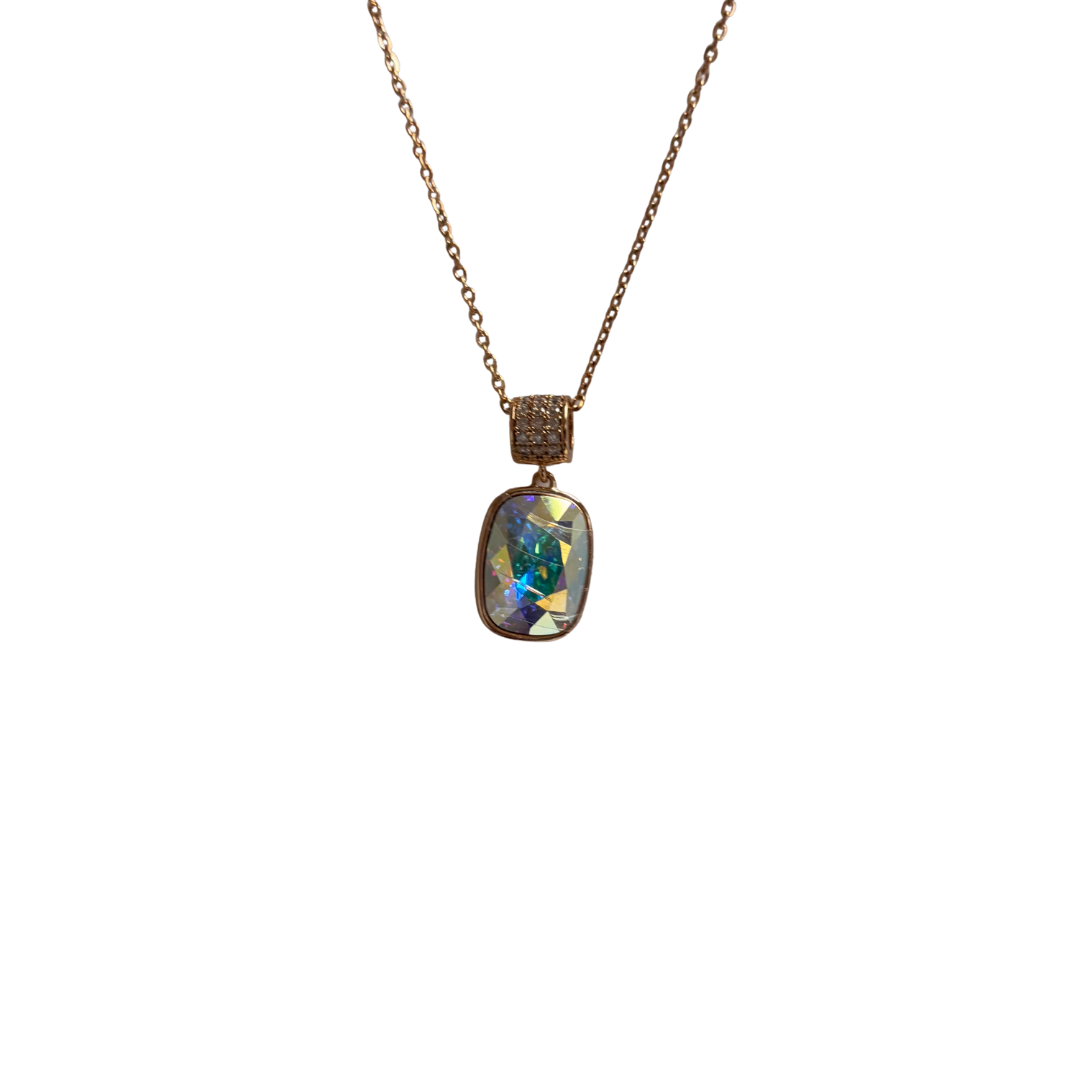 Gold Tone Necklace with Irridescent Crystal