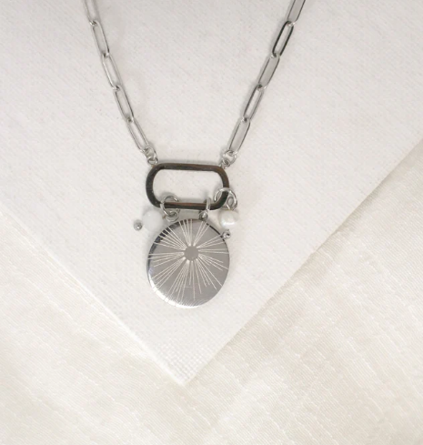Short Necklace | Round Starburst Pendant. Silver