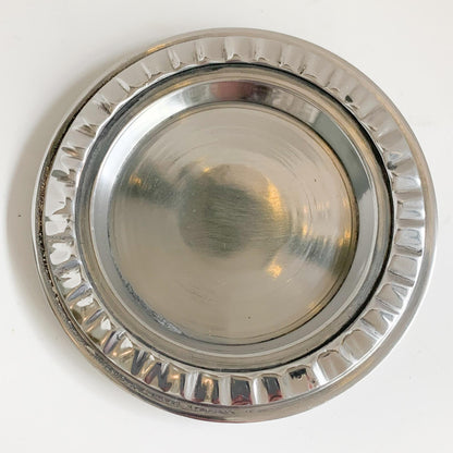 Aluminum Dish with Fluted Edge