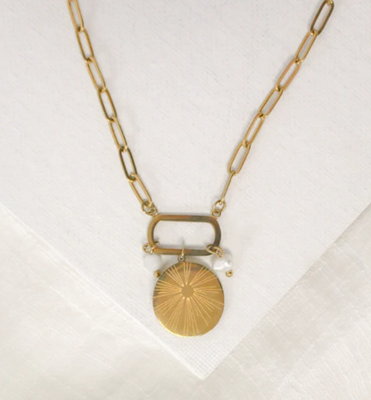 Necklace | Round Starburst Pendant. Gold