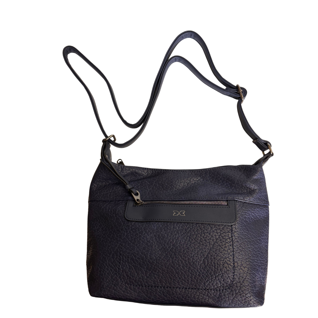 Black Vegan Leather Shoulder Bag – Sleek & Functional