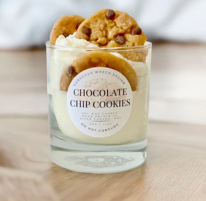 Chocolate Chip Cookie Candle – Realistic Bakery-Style Dessert Candle (50-Hour Burn)