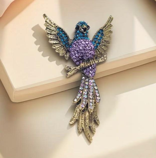 Antique Gold Tone Bird Brooch