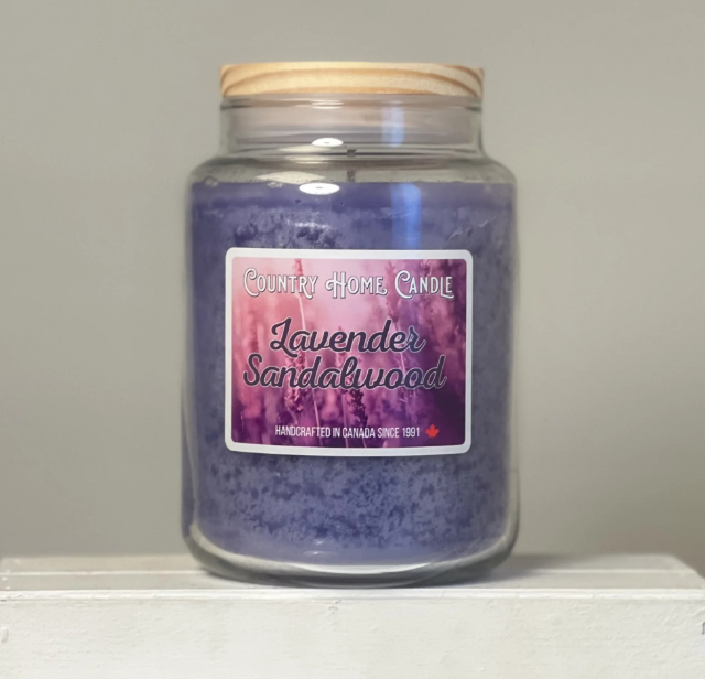 Lavender & Sandalwood Scented Candle – Canadian Made – 26 oz